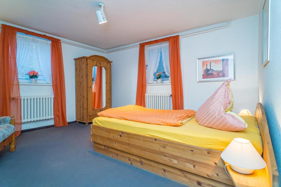 Schallers Hüs 1 *